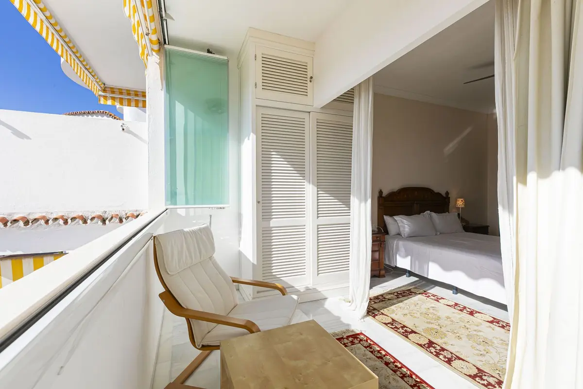 Middle Floor Apartment in Nueva Andalucía