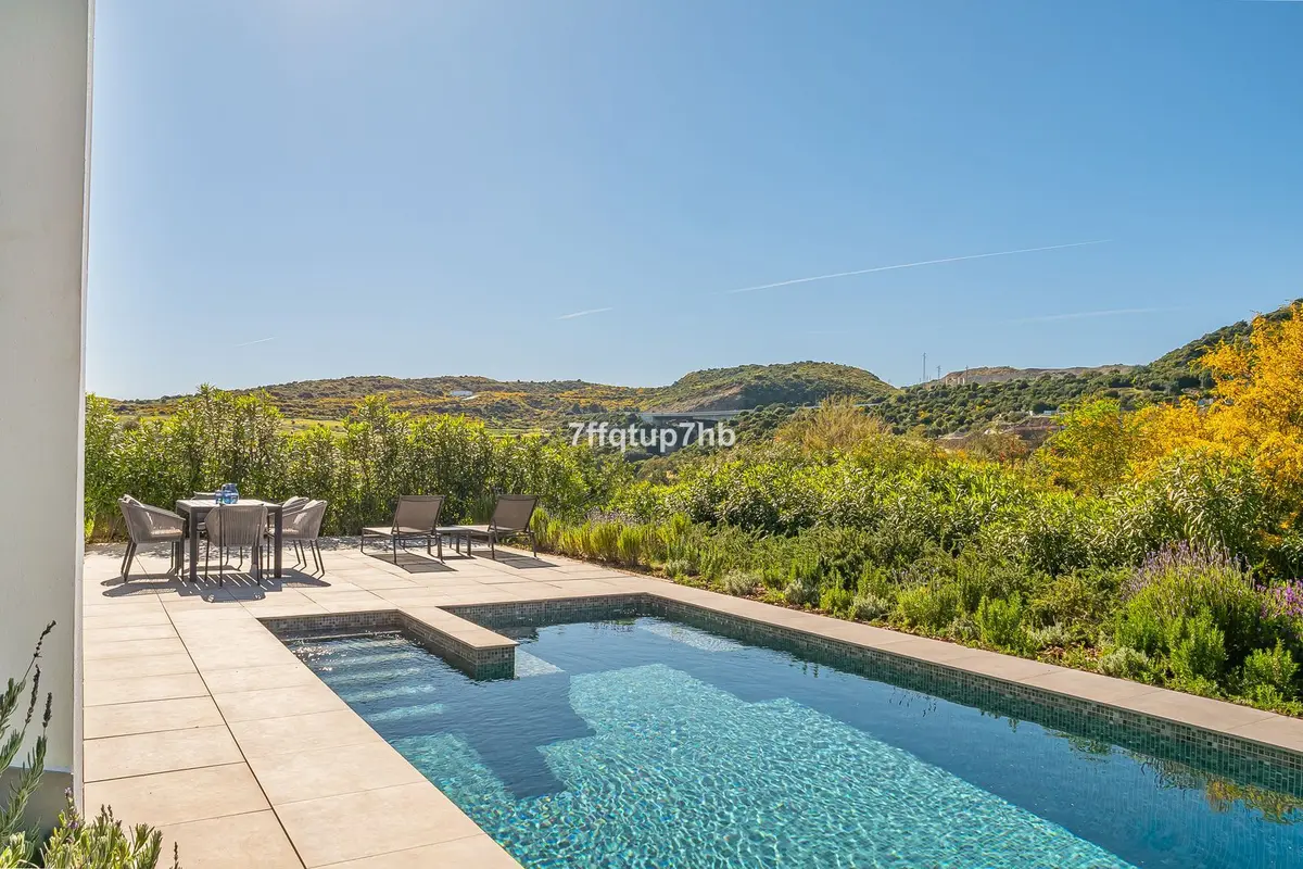 Detached Villa in Estepona