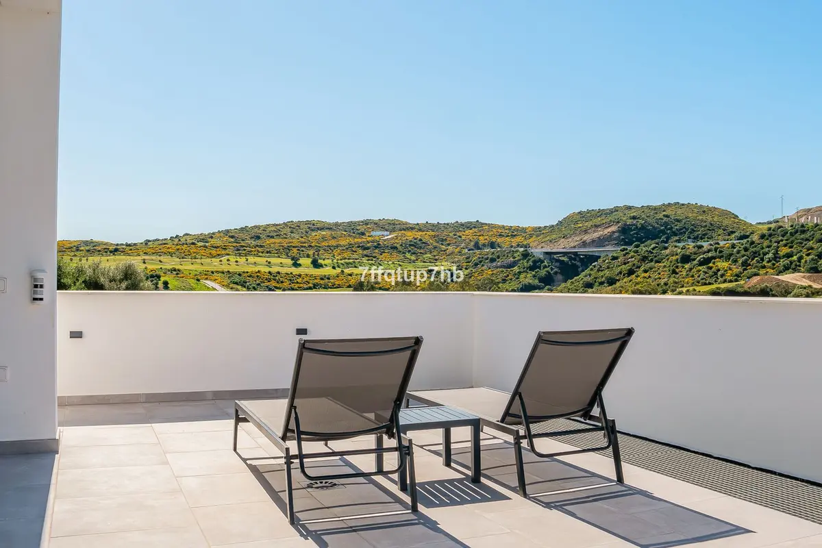 Detached Villa in Estepona