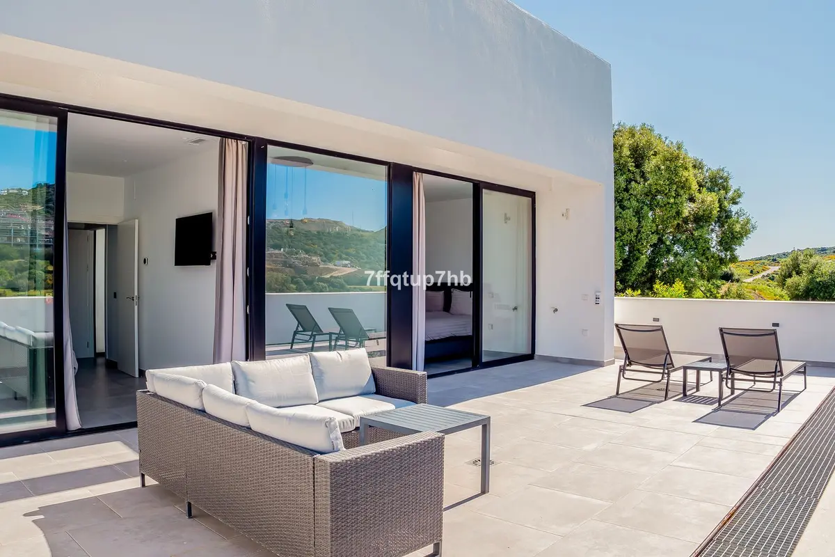 Detached Villa in Estepona