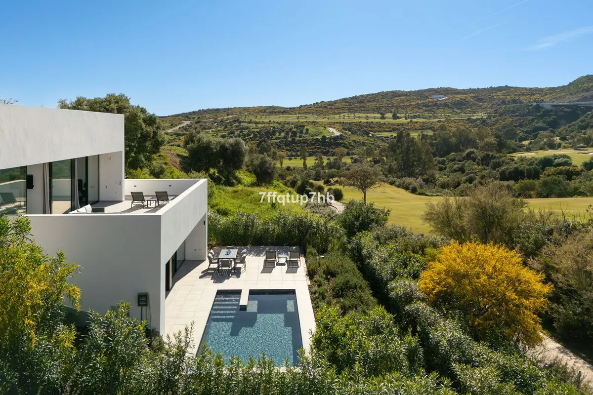Detached Villa in Estepona