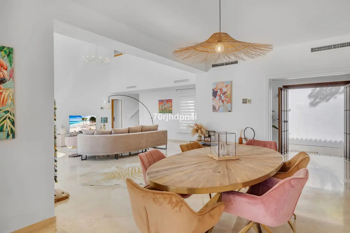 Detached Villa in Estepona