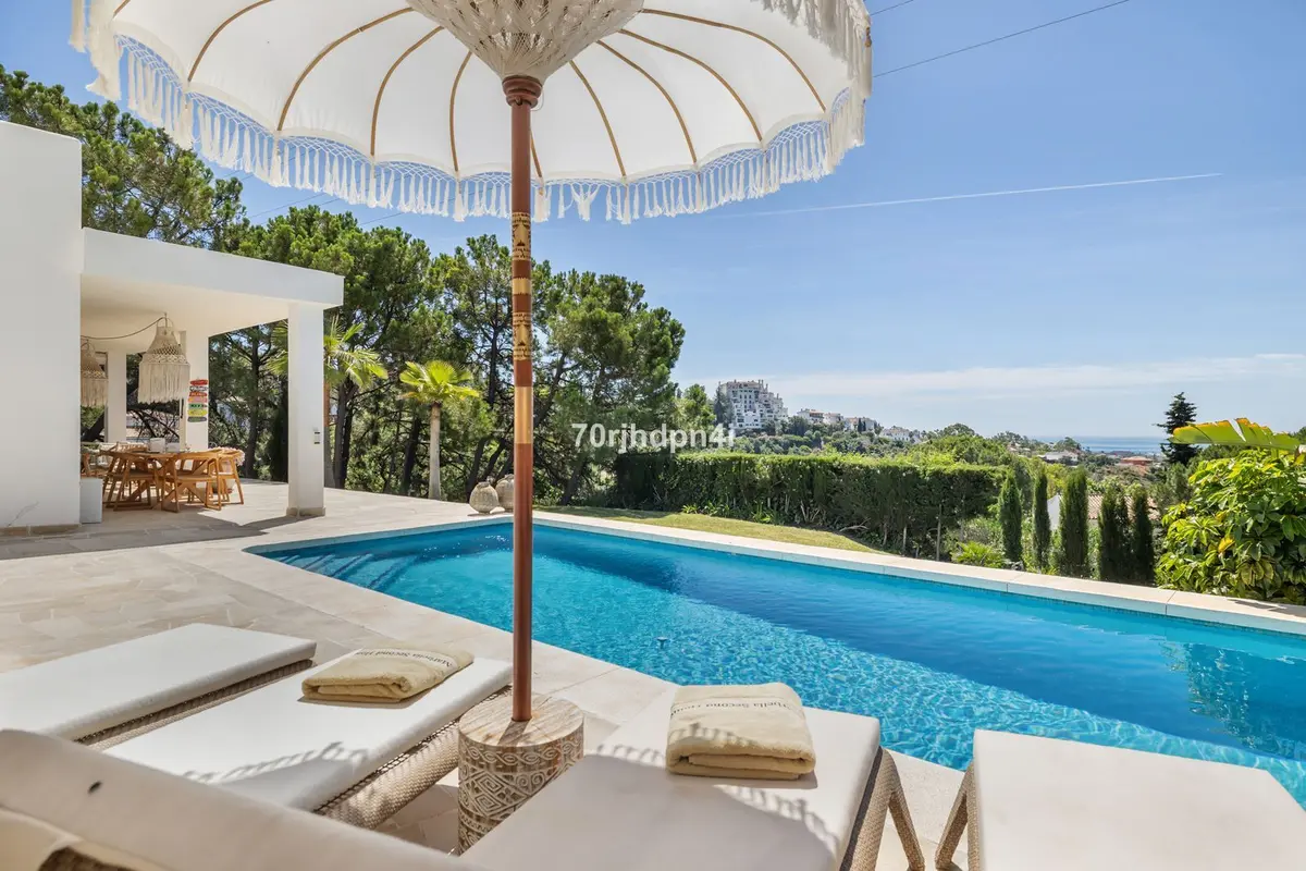 Detached Villa in Estepona