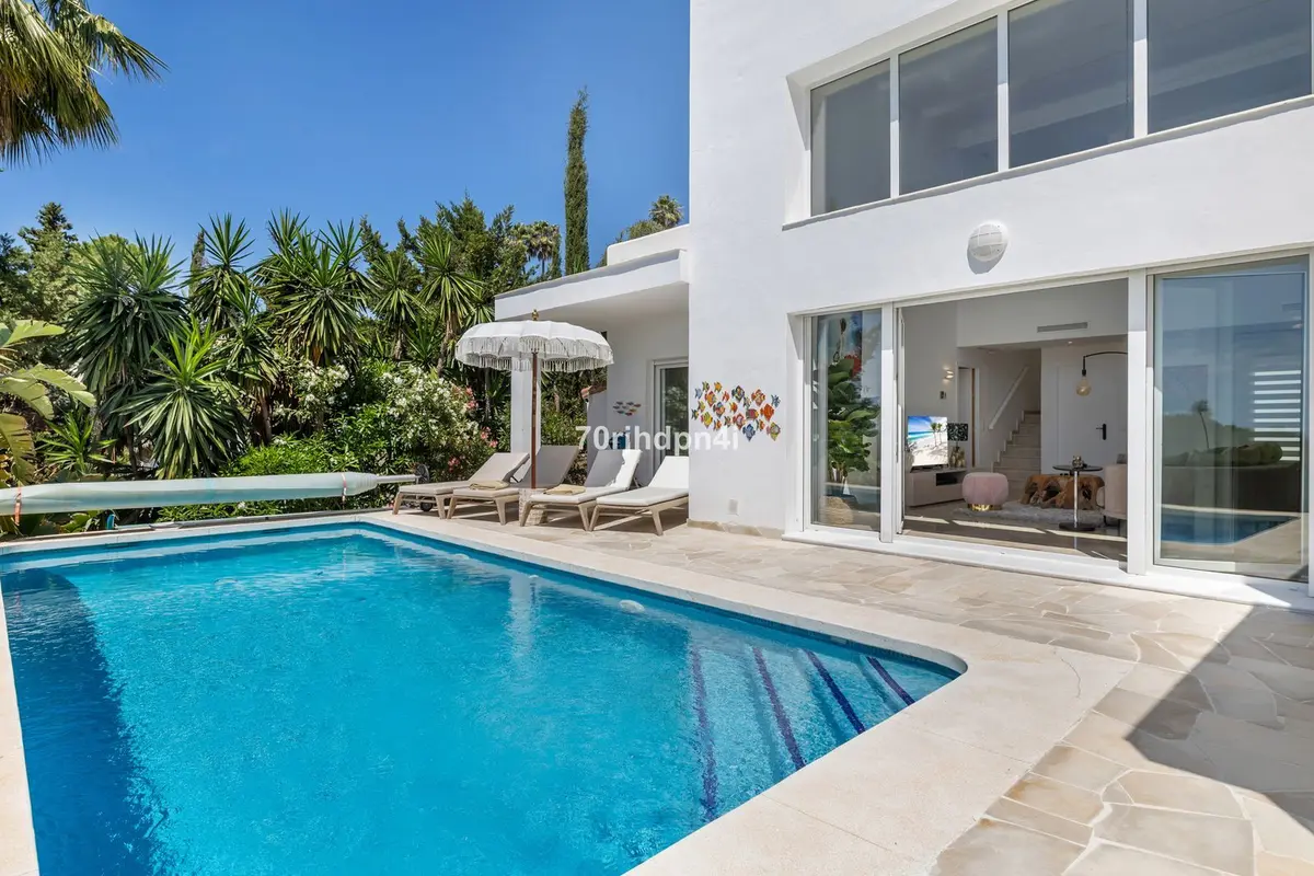 Detached Villa in Estepona
