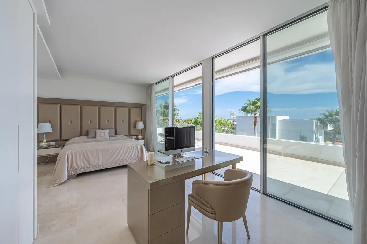 Detached Villa in Marbella