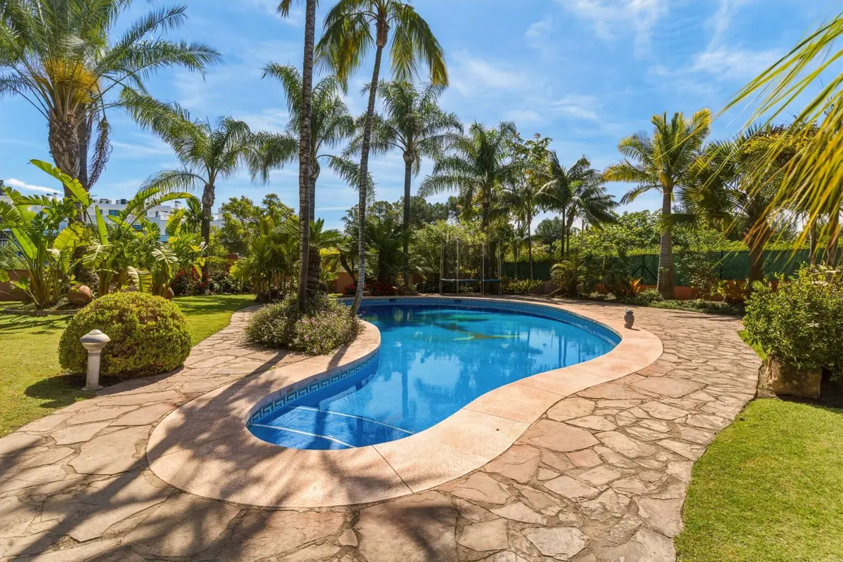 Detached Villa in Guadalmina Alta