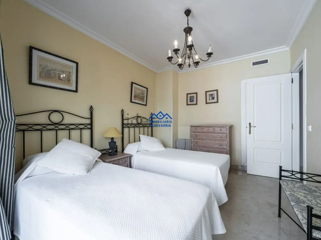Middle Floor Apartment in Marbella