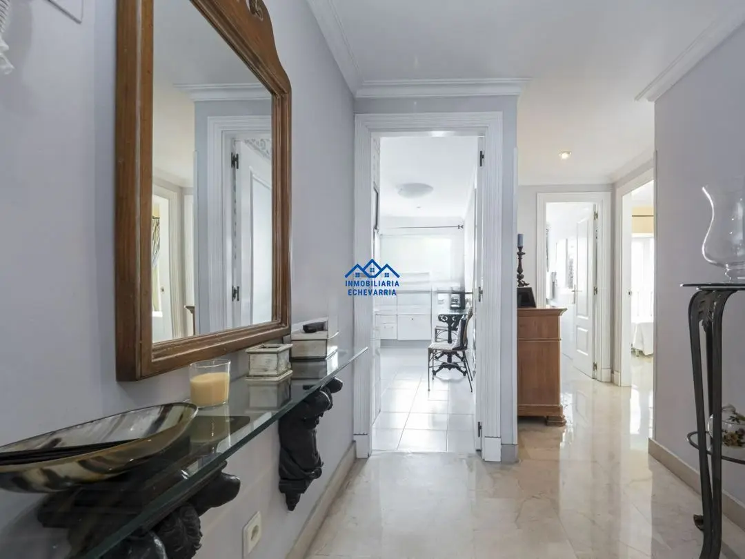 Middle Floor Apartment in Marbella