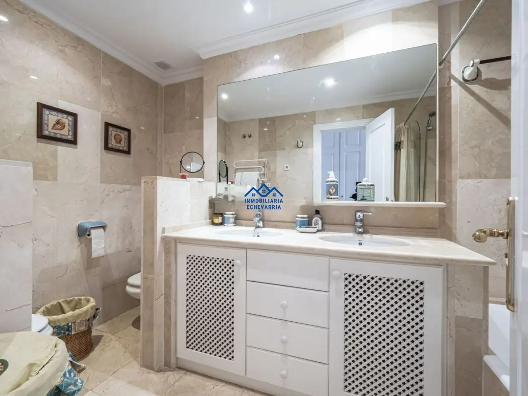 Middle Floor Apartment in Marbella
