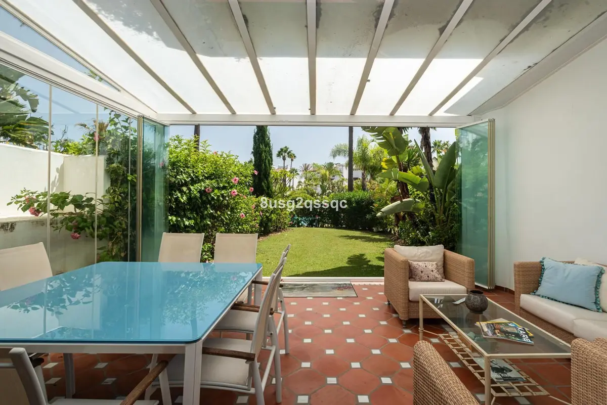 Semi-Detached House in Costalita