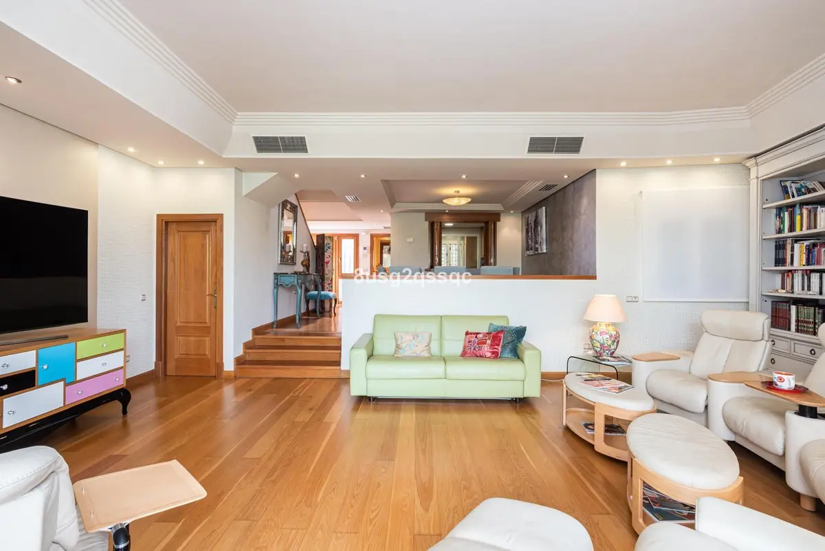 Semi-Detached House in Costalita